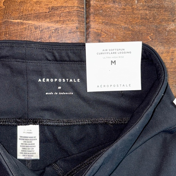 Aéropostale Black Flare Leggings (Size M) - Picture 3 of 5